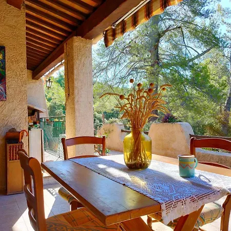 Bed & Breakfast Les Chariotins