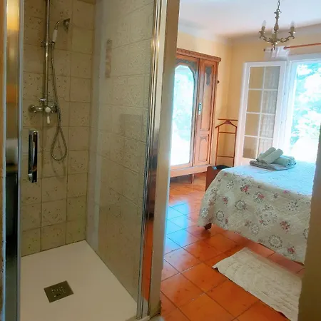 Bed & Breakfast Les Chariotins